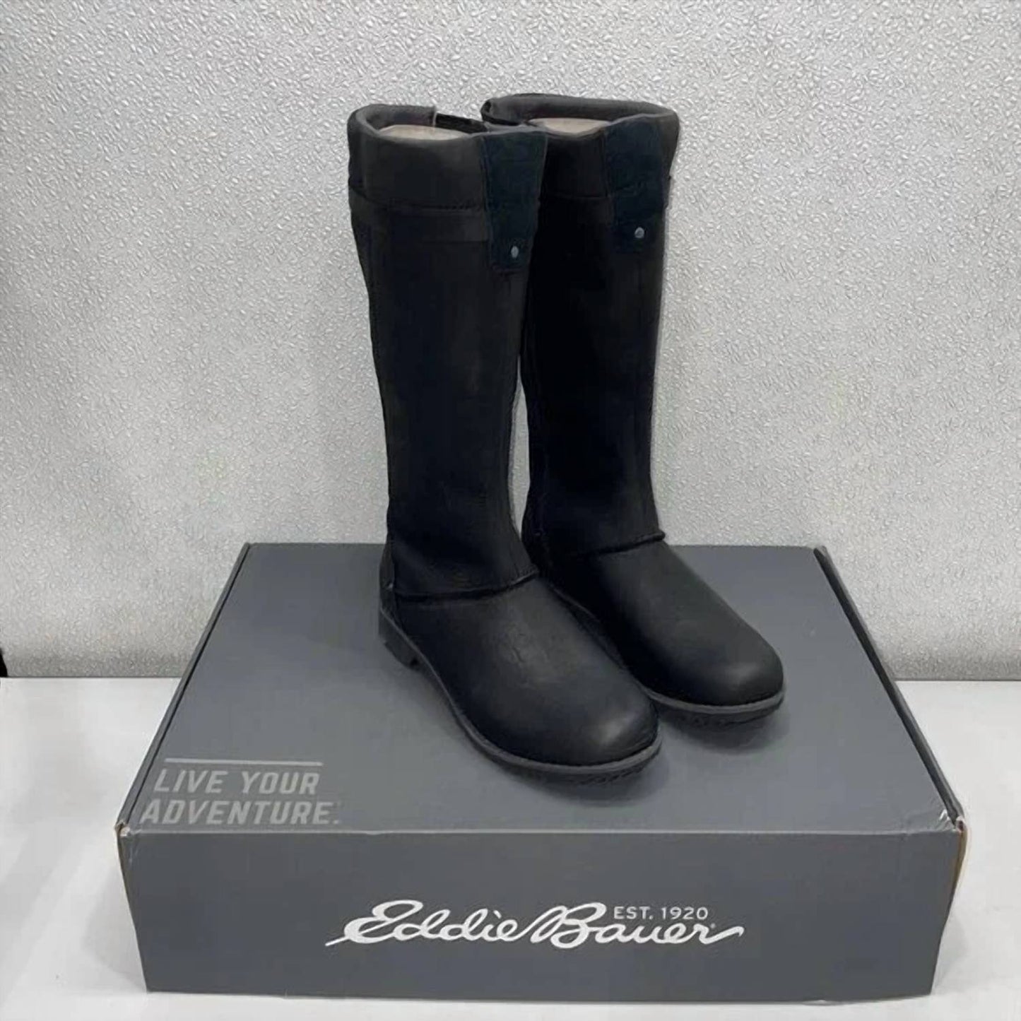 Women's Trace Leather Booties