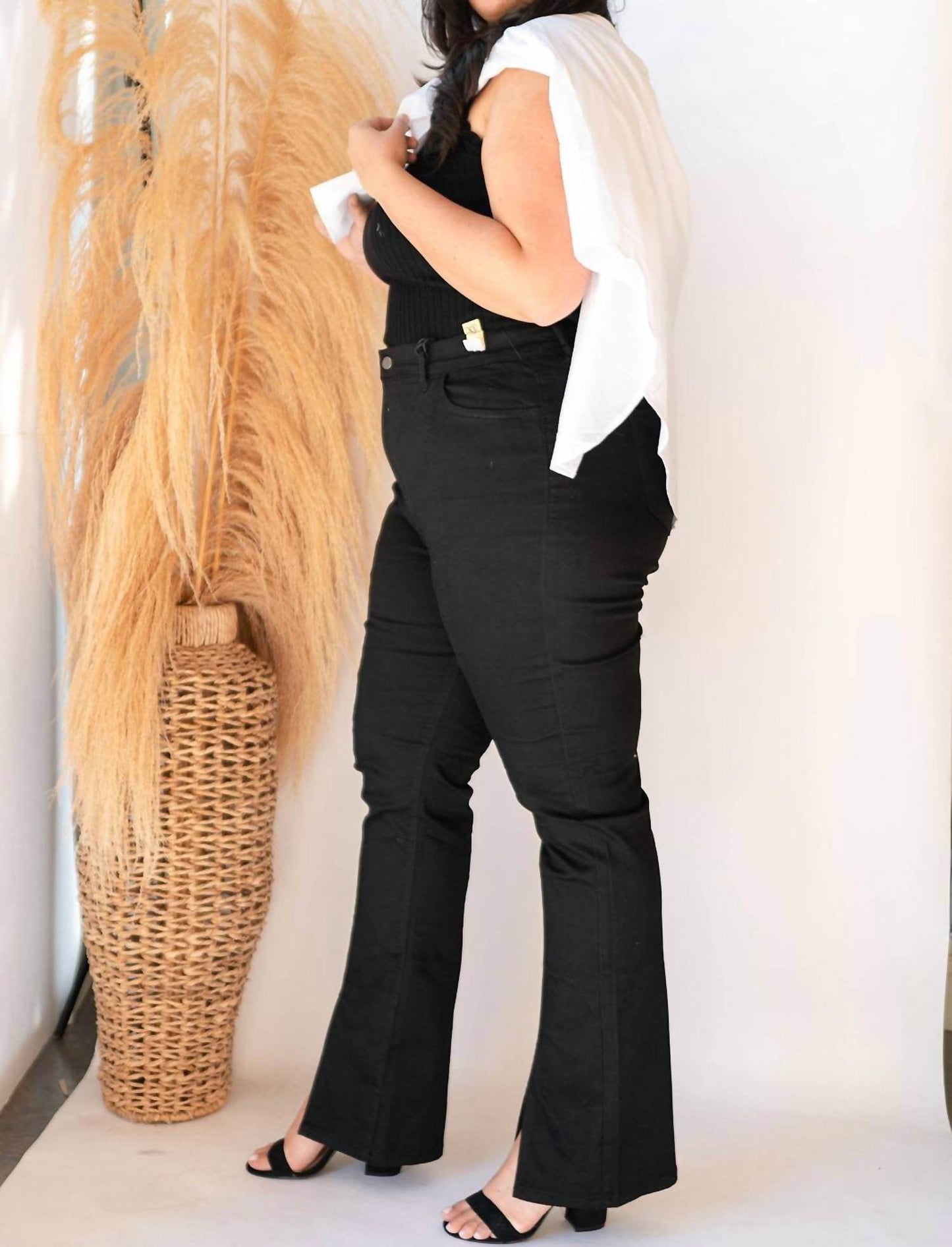 VIBRANT - Amelia Front Slit Jeans - Rack Hunt -