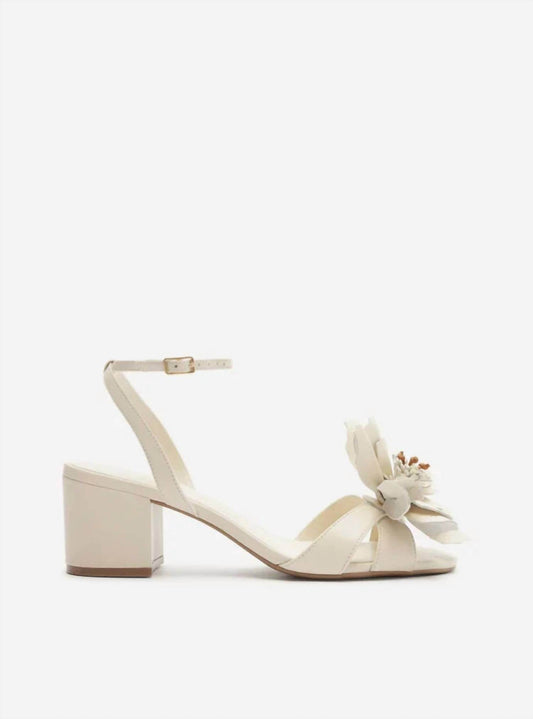 Arezzo - Women's Daisy Block Sandal - Rack Hunt -