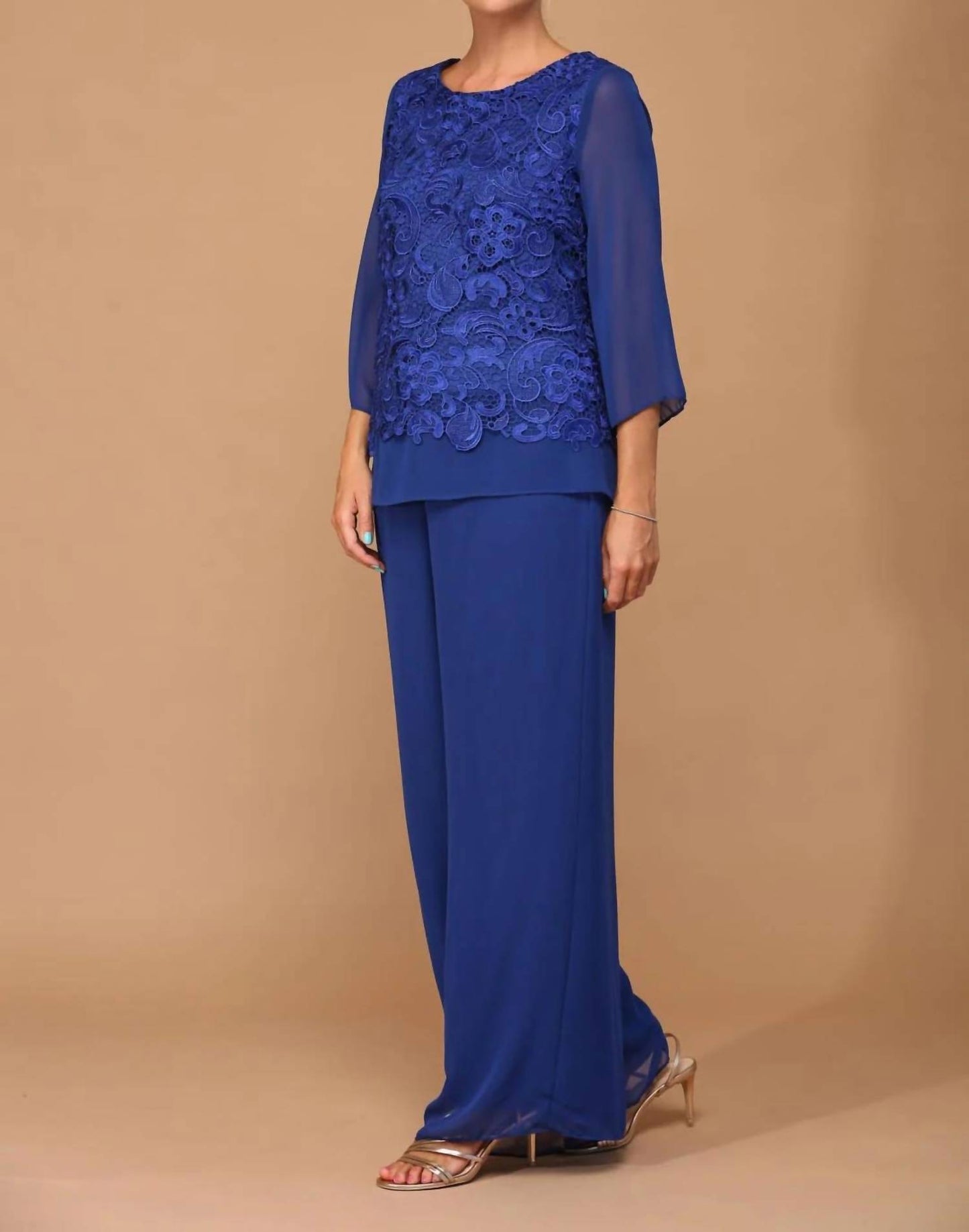 Formal Mother Of The Bride Lace Pant Suit
