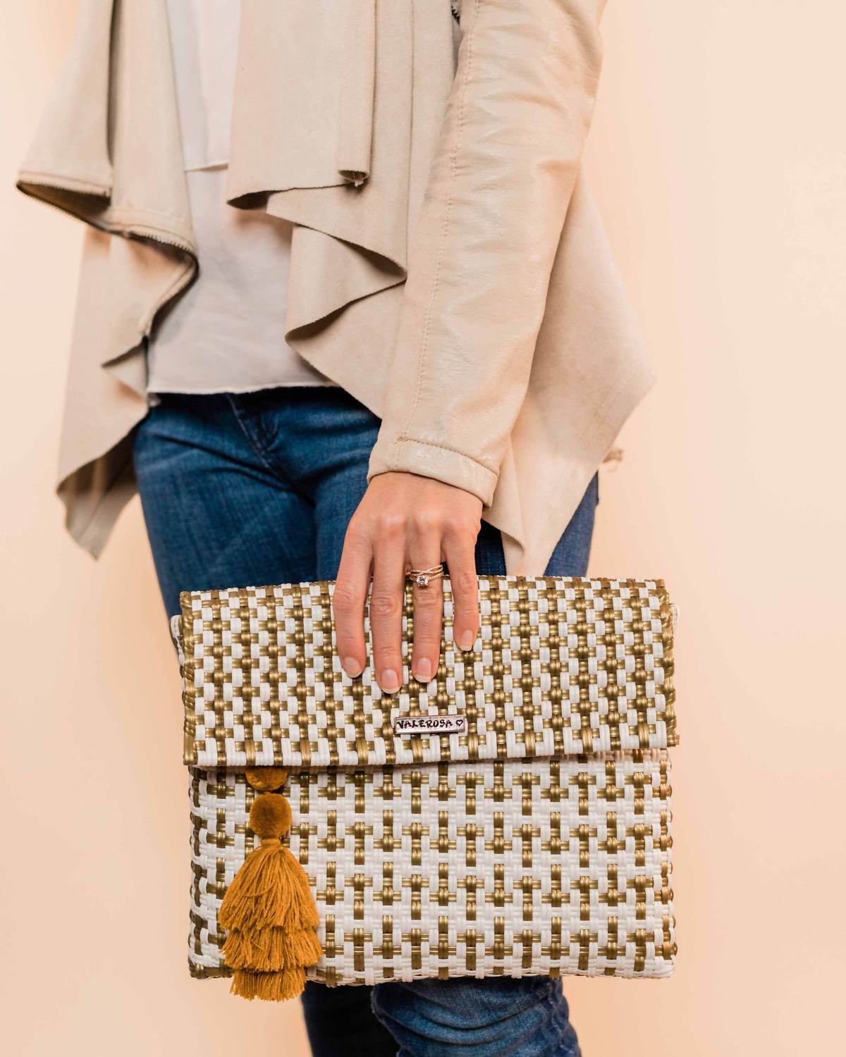 Valerosa - Women's Woven Clutch - Rack Hunt -