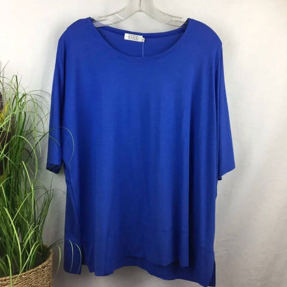 Eloise Tee