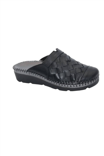 Women's Nikita Slide