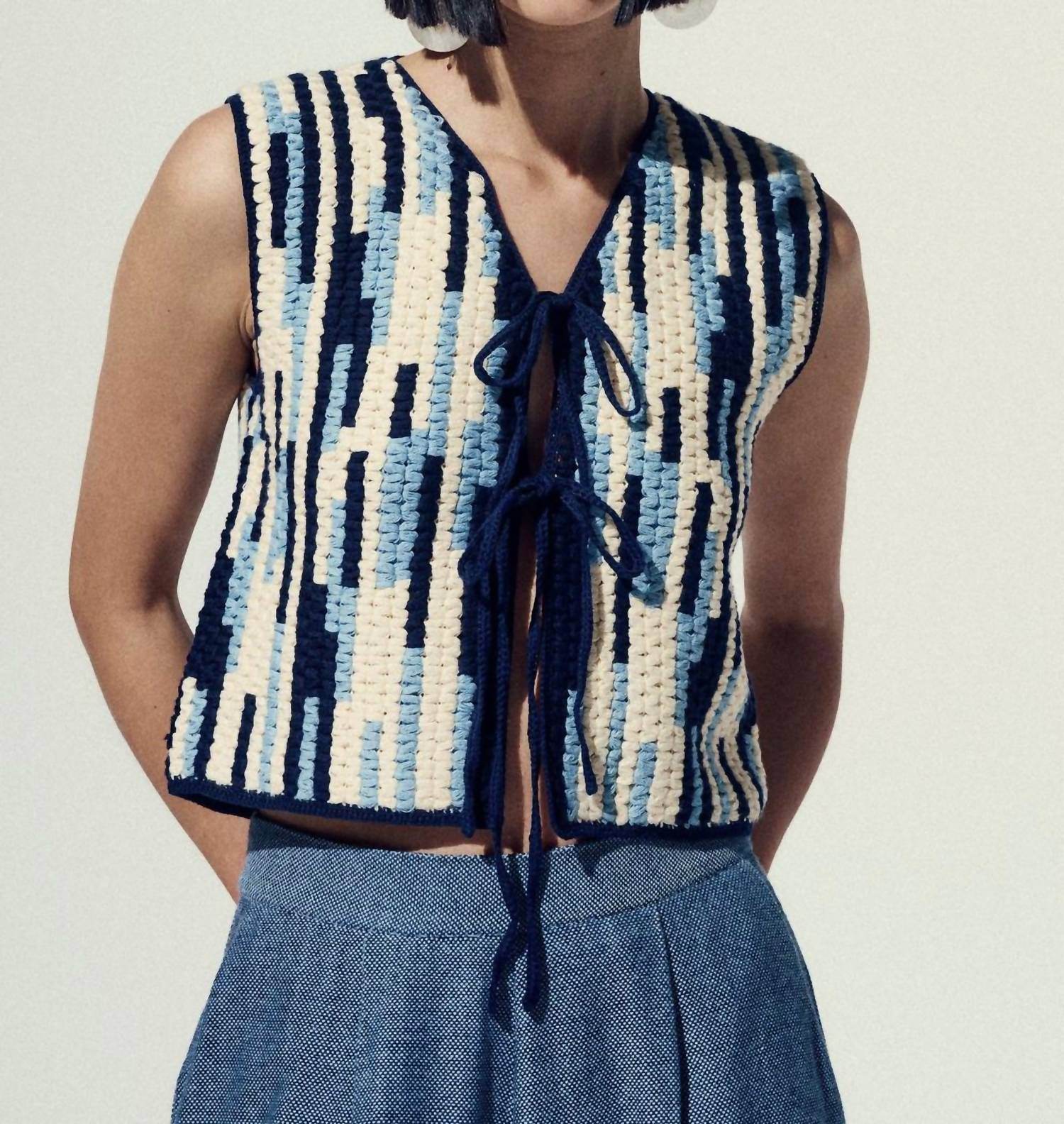 ESCVDO - Anadara Crochet Vest - Rack Hunt -