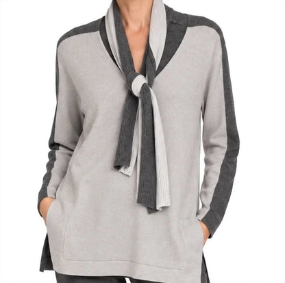 Two-tone V-neck Sweater