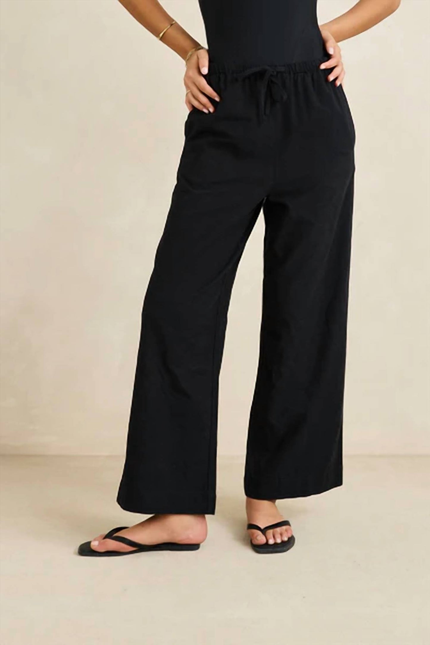 Classic Drawstring Pant