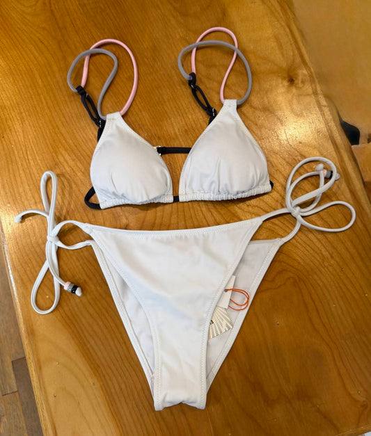 TRIANGLE TOP BIKINI