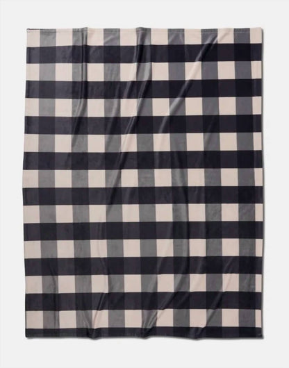 Snowy Gingham Blanket