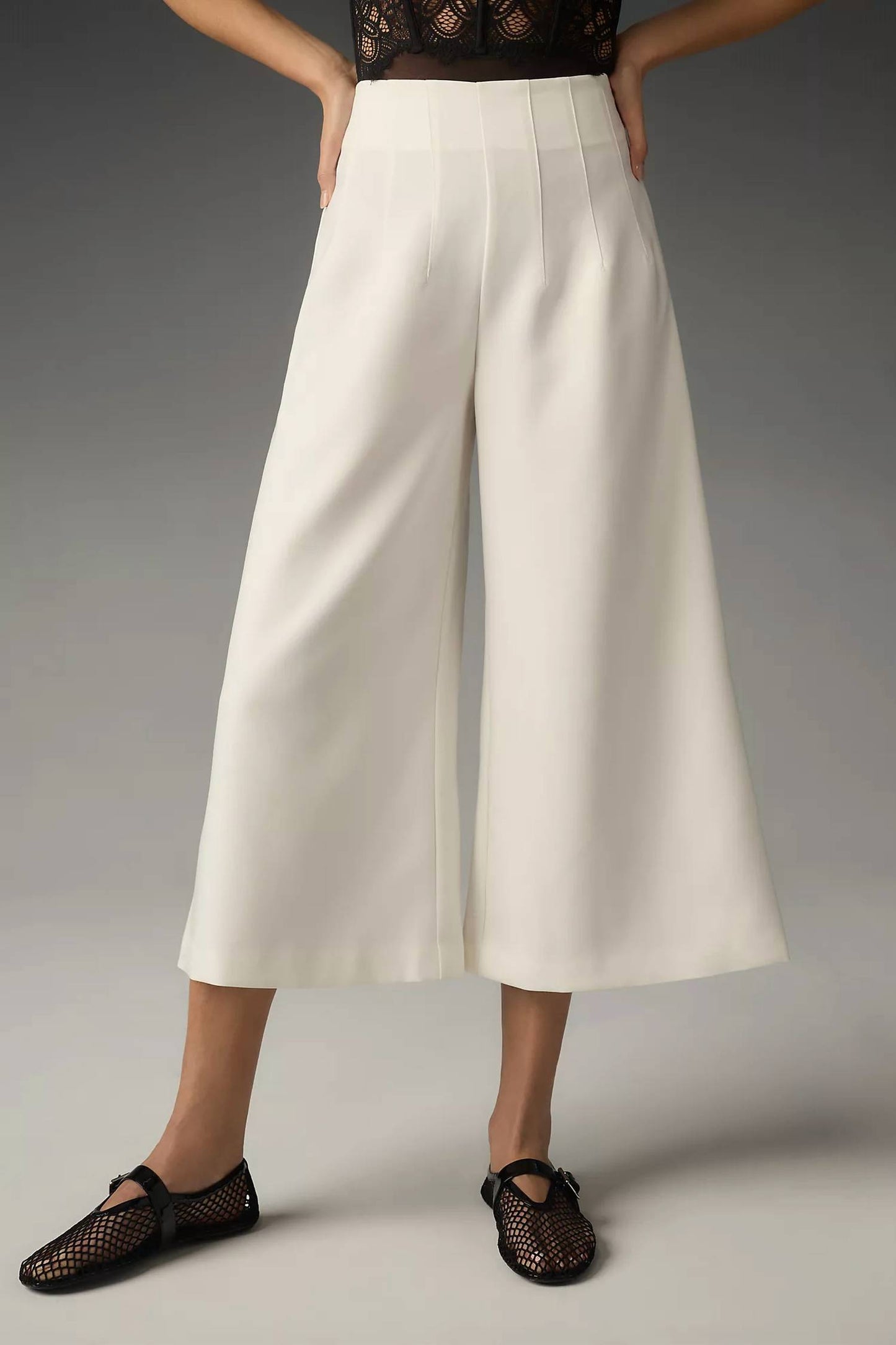Clean Crop Wide Leg Pants