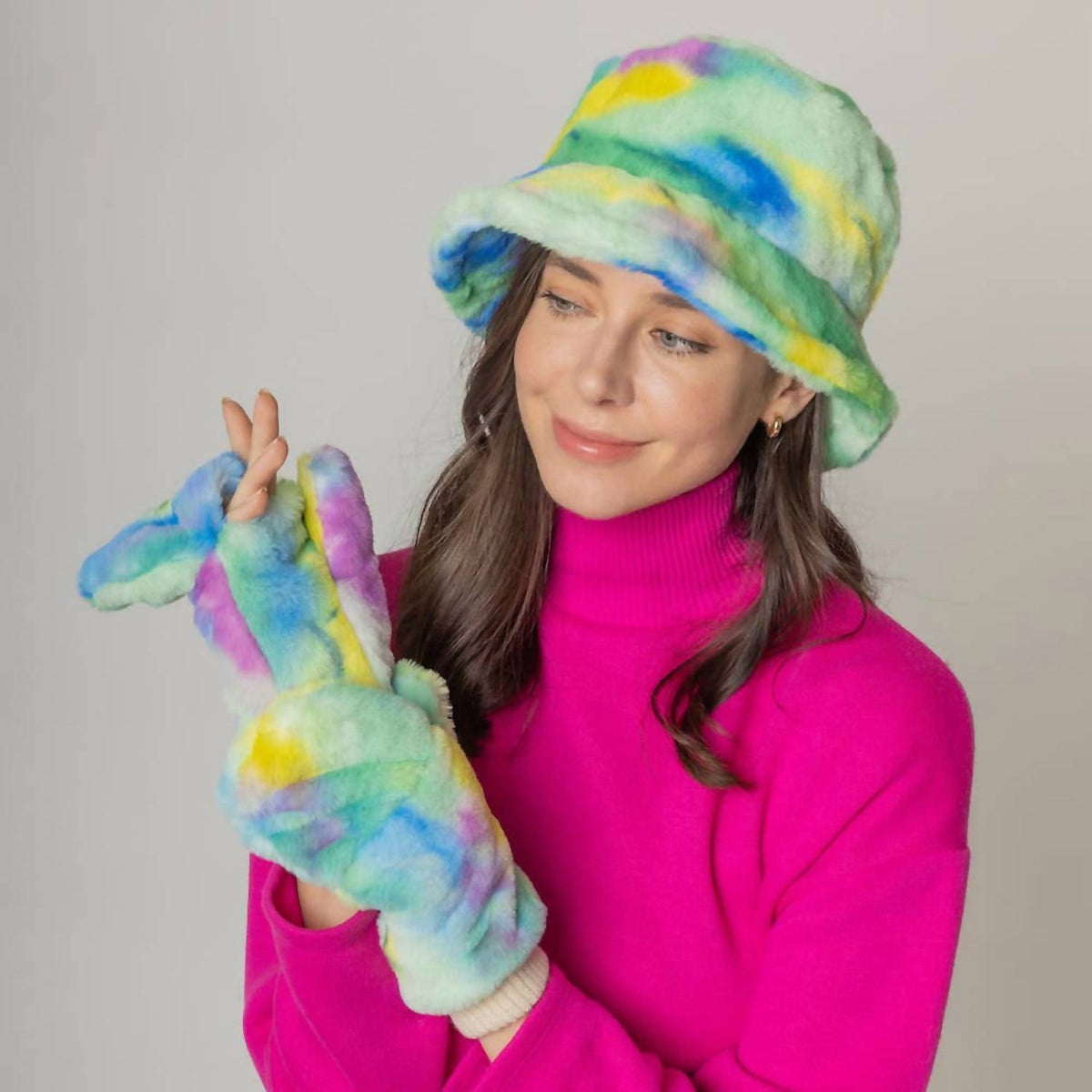 Women's Tie Dye Faux Fur Mitten Gloves