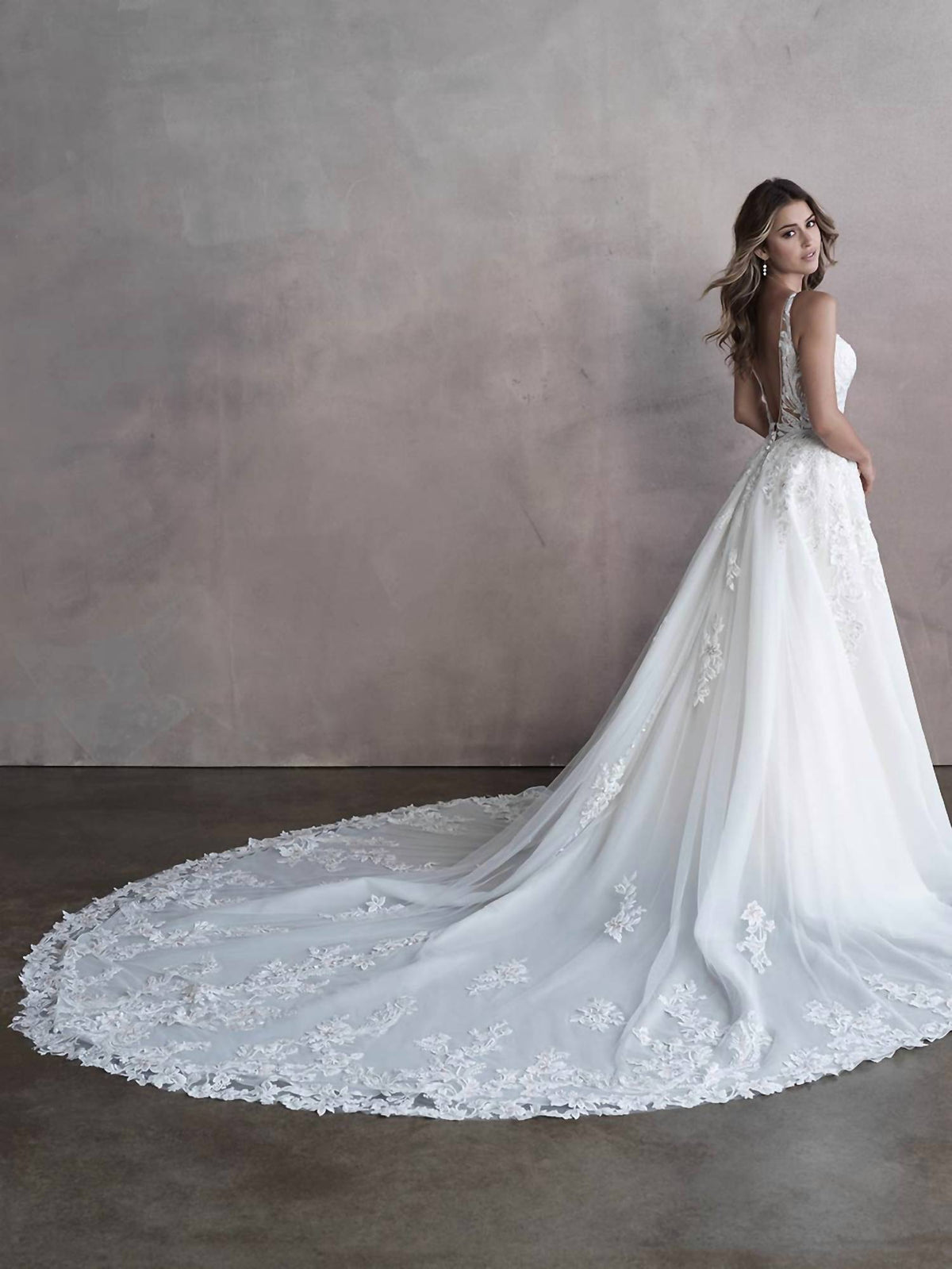 Sleeveless Wedding Gown
