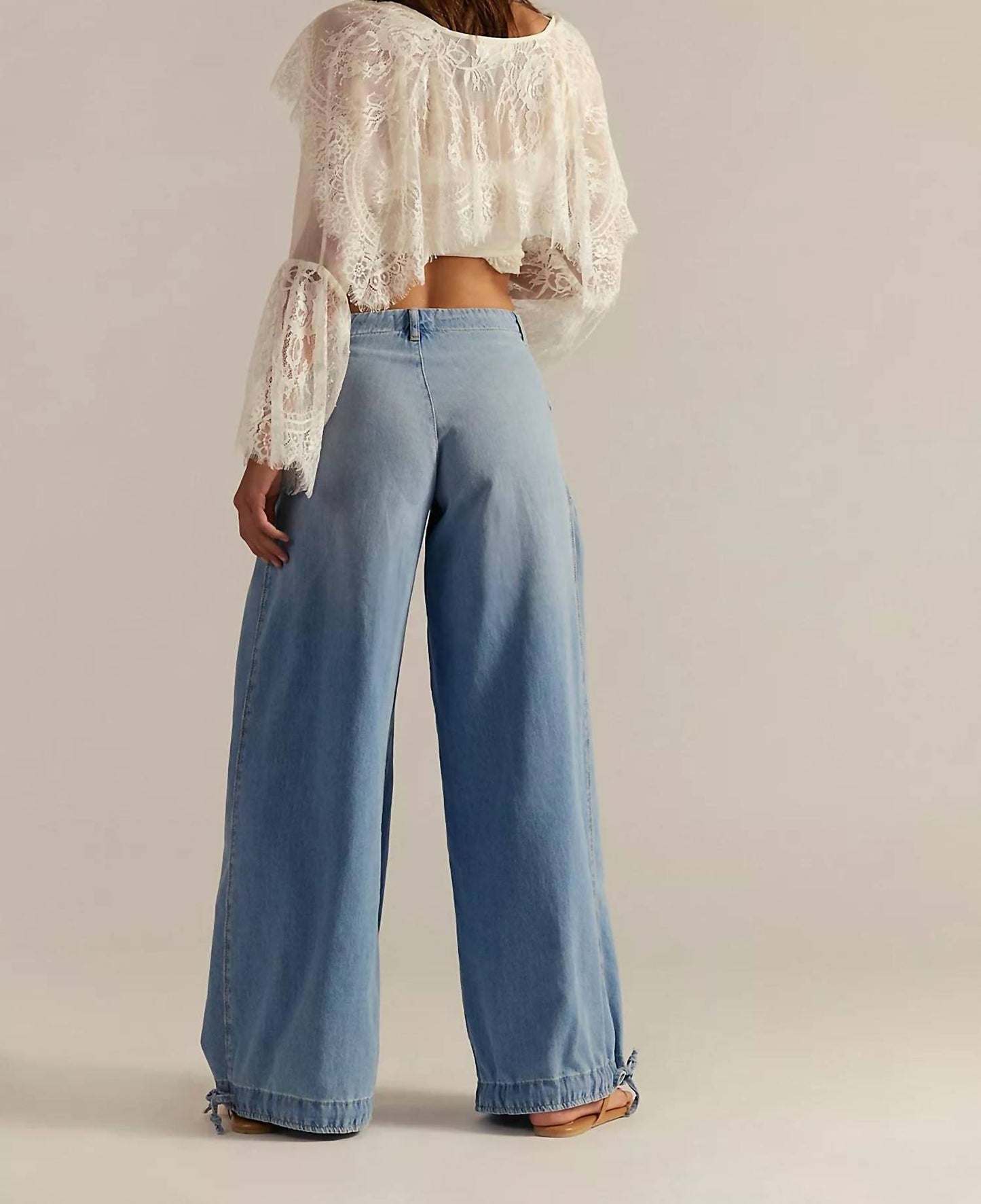 Lotus Jean