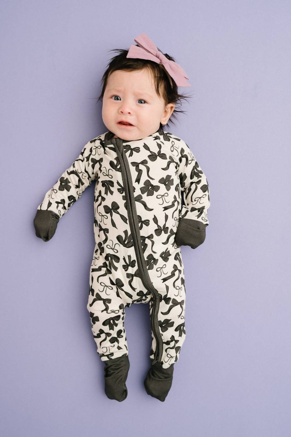 Kid's Monochrome Bows Bamboo Sleeper
