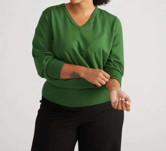 Universal Standard - Savvy Fine Knit V Sweater - Rack Hunt -