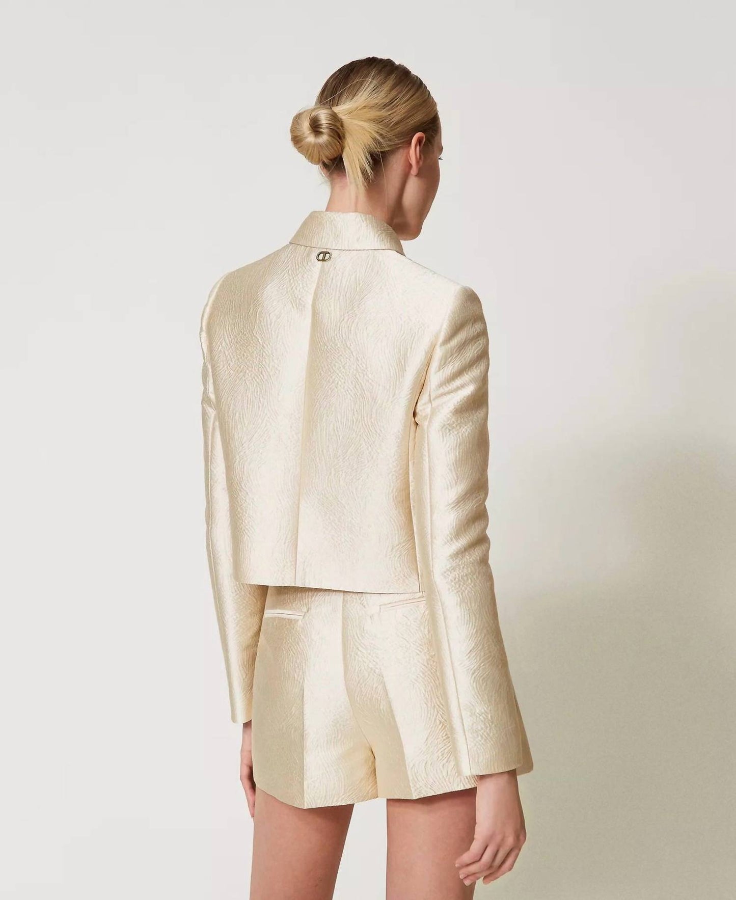 Short brocade jacquard jacket
