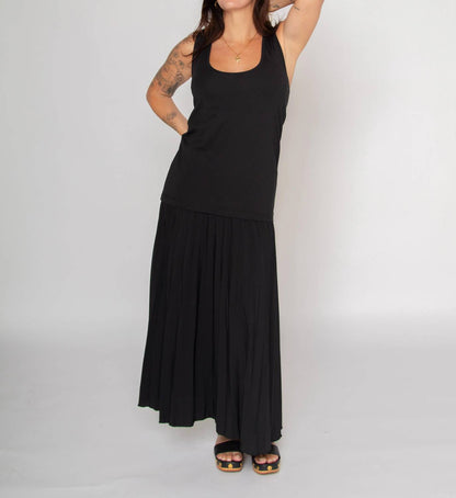 Contrast Tank Top Pleated Maxi Dress