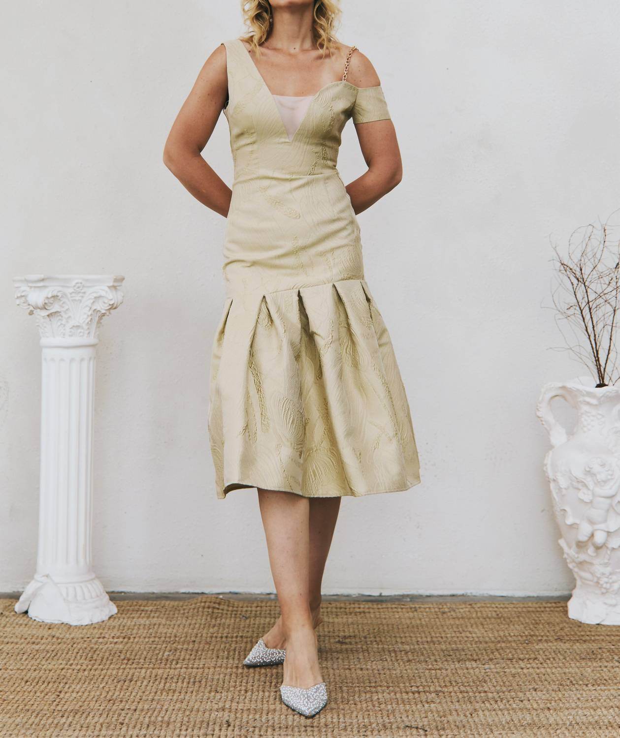 BethelHelena - Tea Garden Off-shoulder Midi Dress - Rack Hunt -