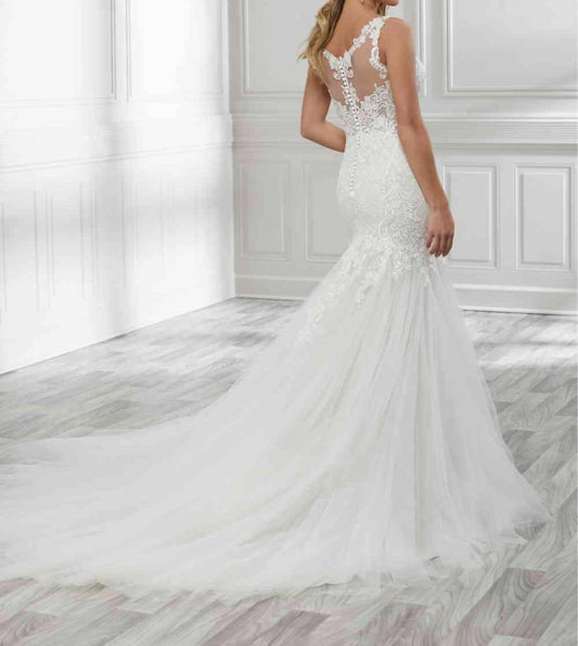 Mermaid Fit Wedding Gown