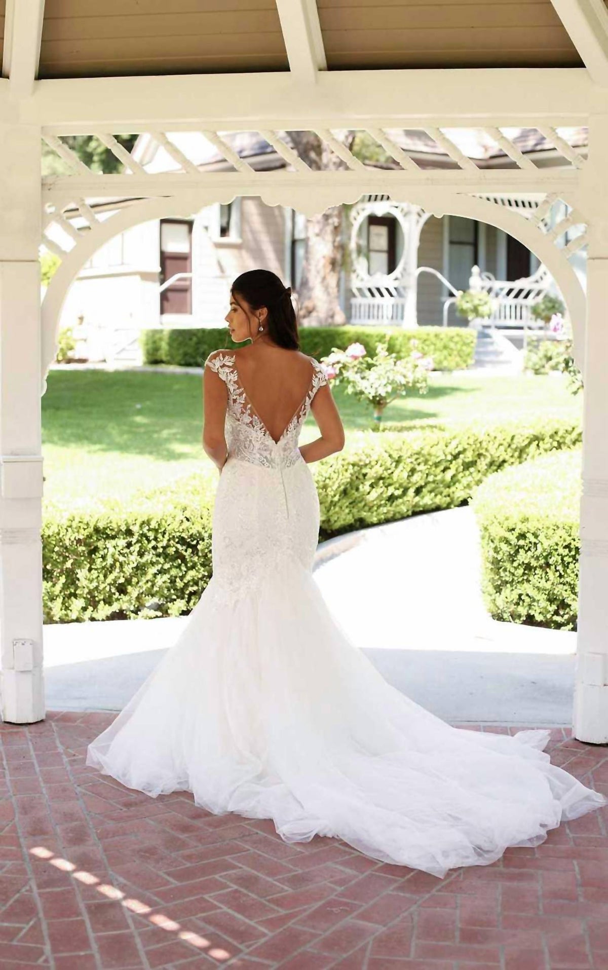 Fit-and-flare Wedding Dress