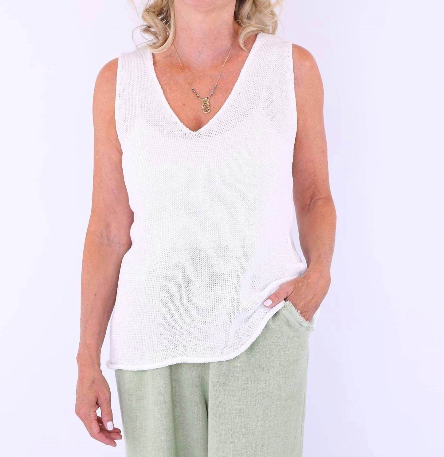 Cadenza Italy - Soft V-neck Sleeveless Top - Rack Hunt