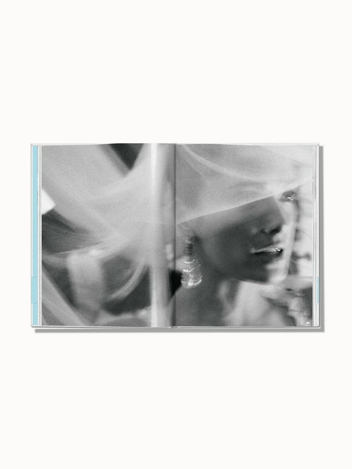 Mario Testino. I Love You.