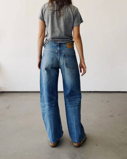 Wide Slouch Mid Rise Jeans