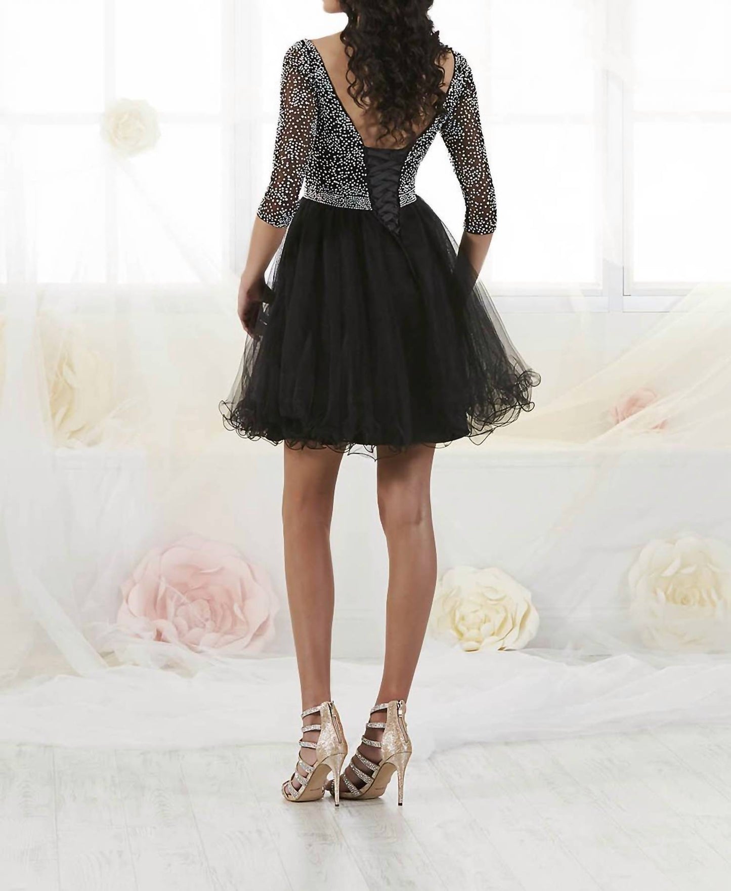 Short Tulle Dress With Three Quarter Sleeve