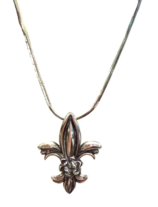 Women's Magnolia Fleur De Lis Pendant