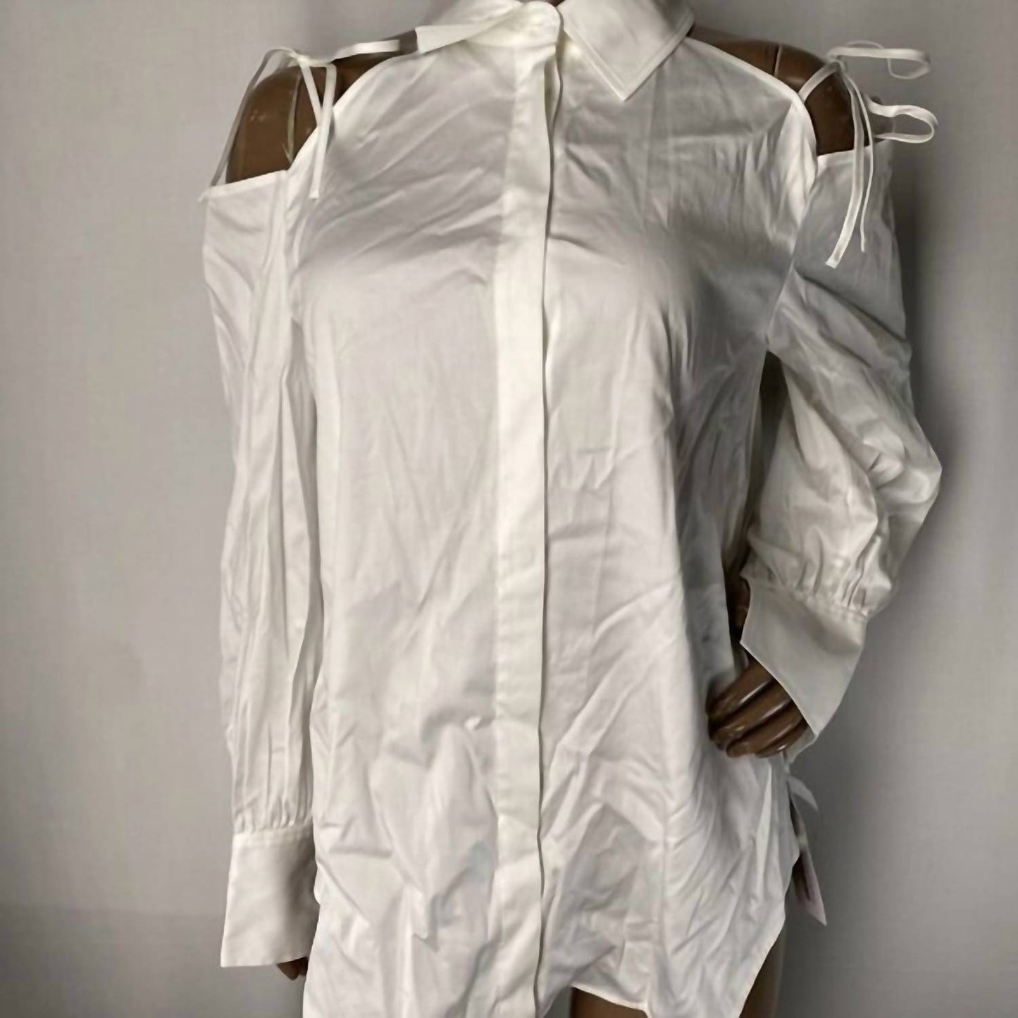 Women’s Obi Cutout-shoulder Button-up Top