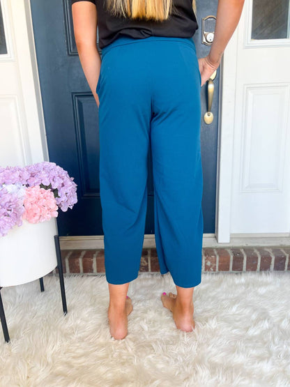 Lucy Wide Leg Stretchy Crop Pants