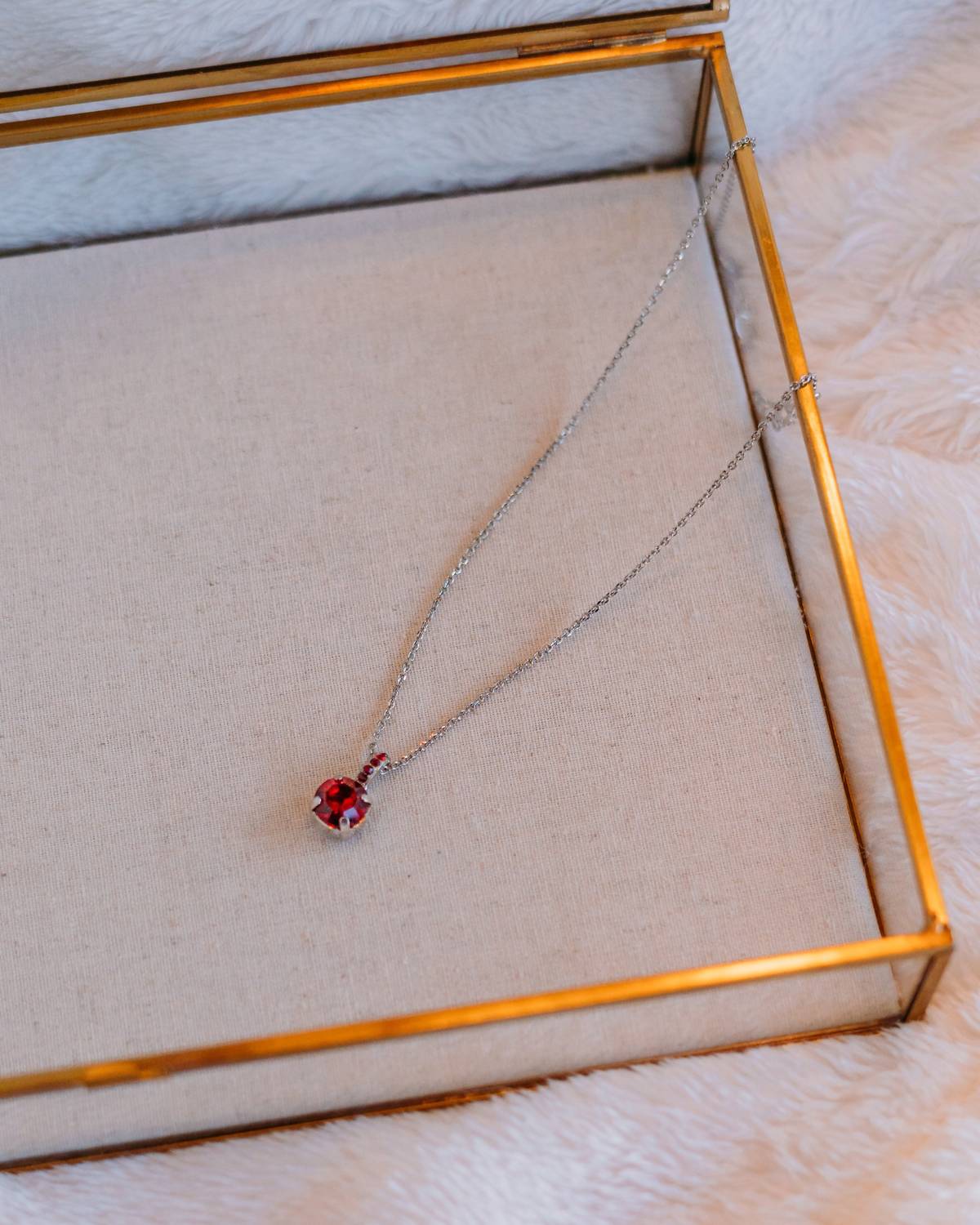 Women's Siam One Stone Necklace