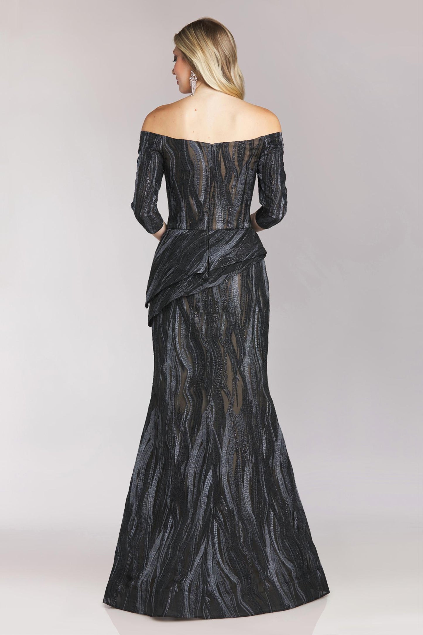 Off-shoulder Quarter Trumpet Dress