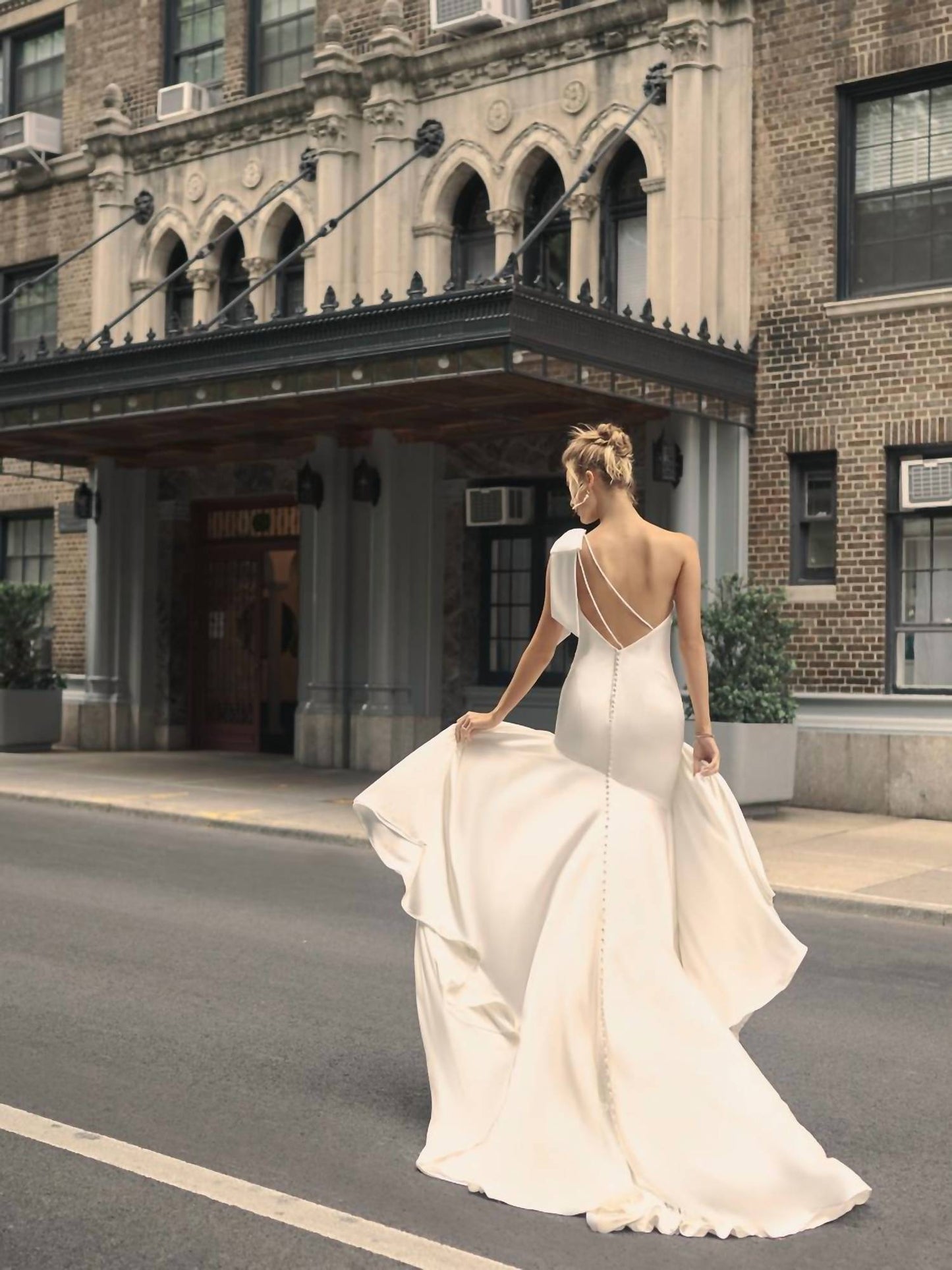 Saratoga One-shoulder Wedding Gown