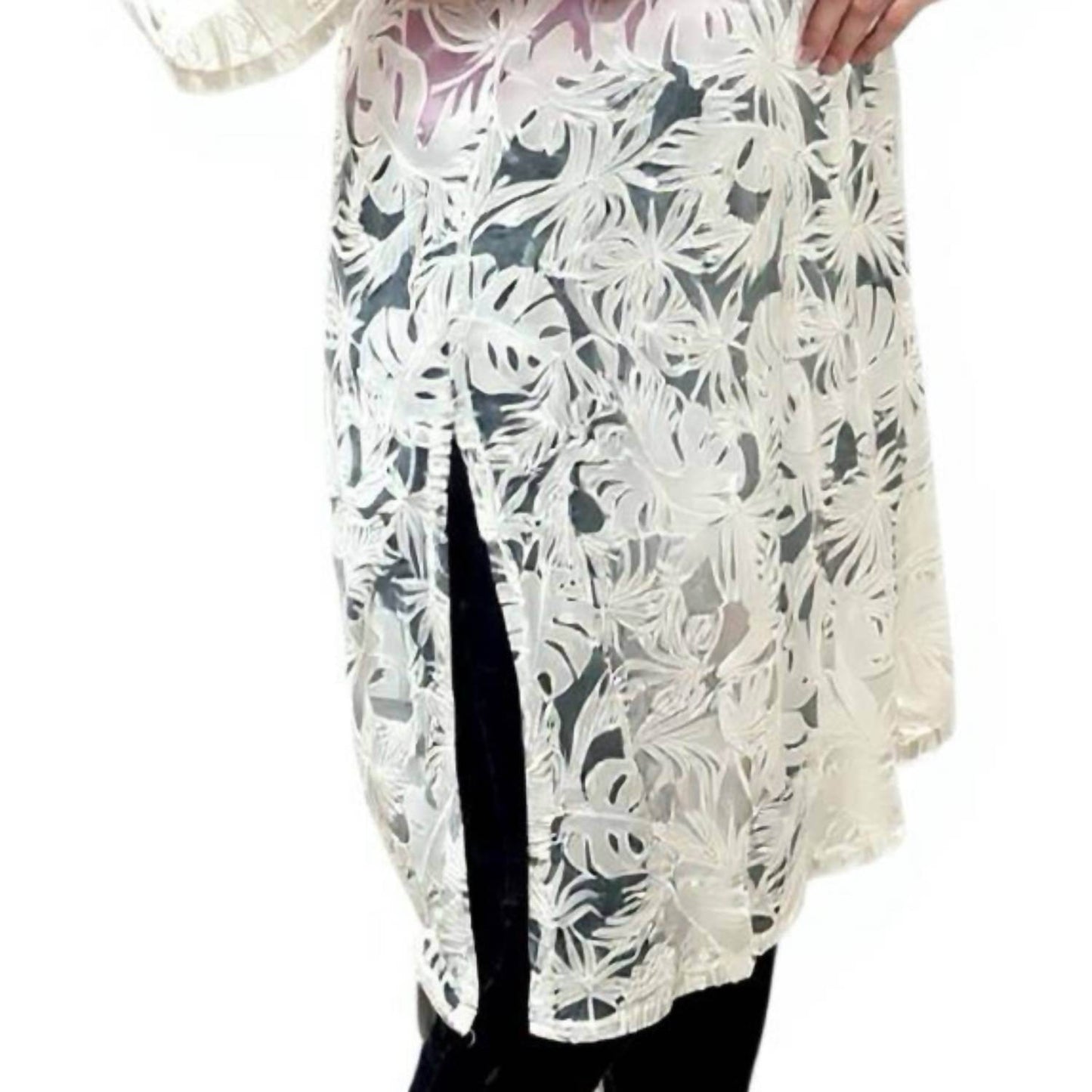 Amber Skies - White Lace Kimono Tropical Leaf Design Resort Wear - Rack Hunt -