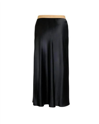 Joyce met Rachie - Maxou Skirt - Rack Hunt