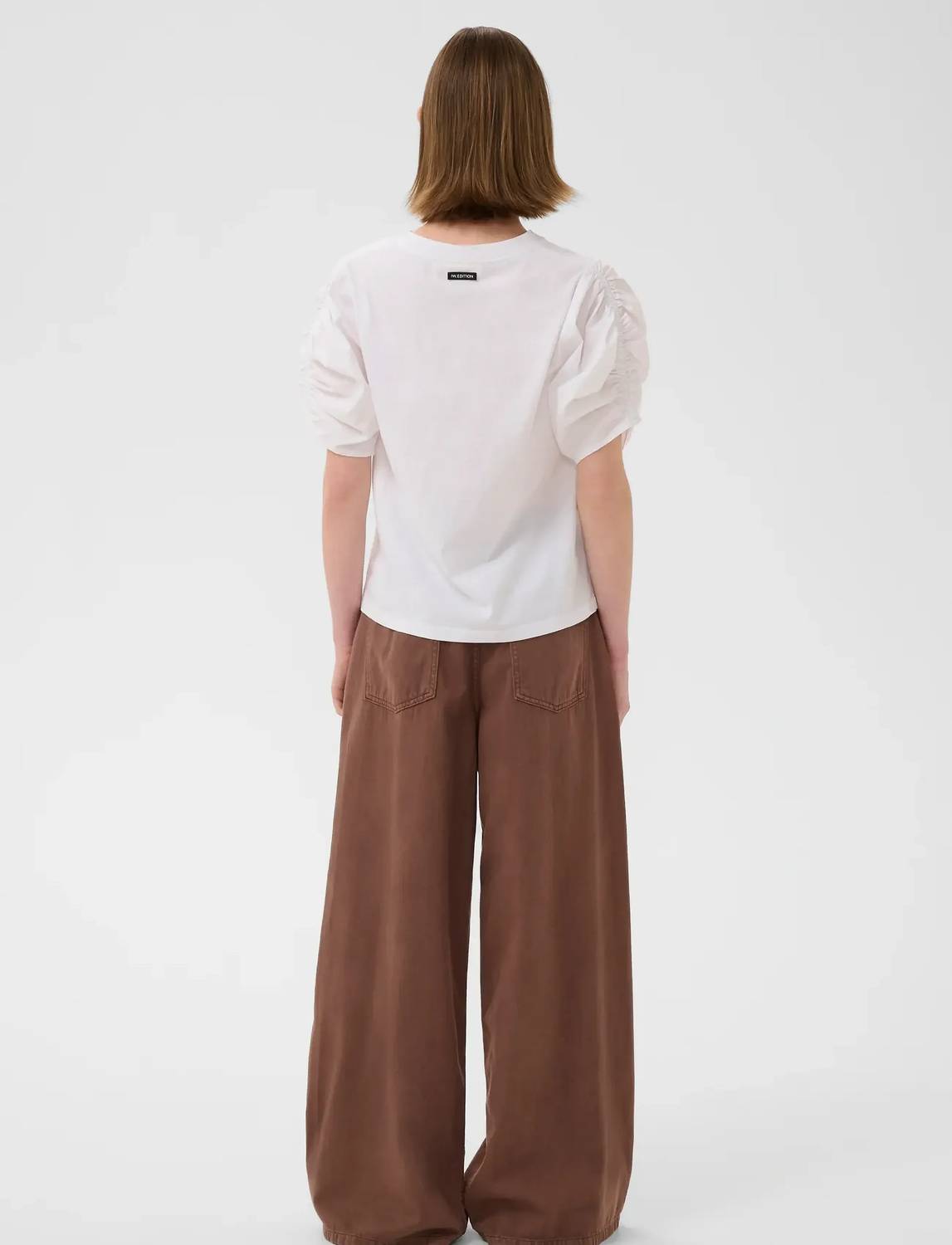 Gudruniw V-neck Tshirt
