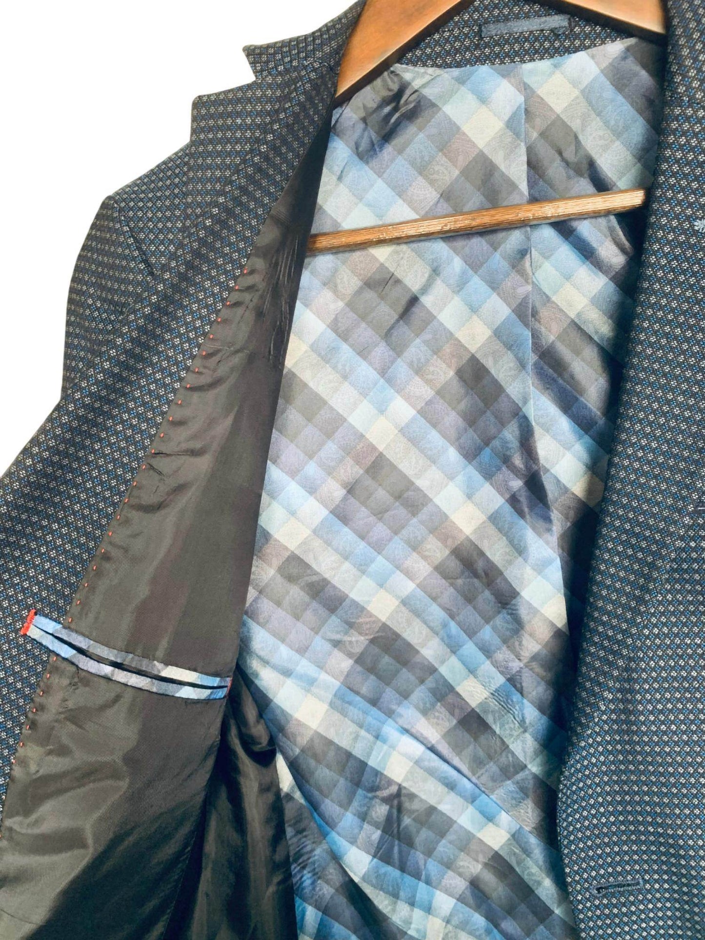 Carlos Amorin - Men Wool Sport Blazer - Rack Hunt -