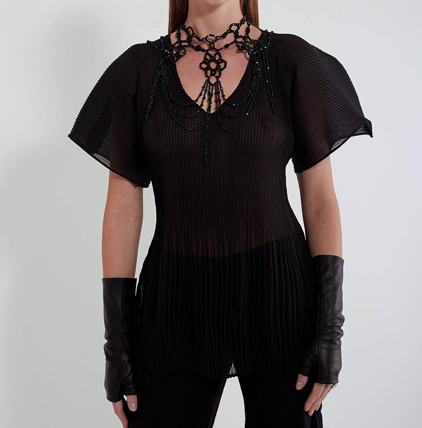 Nin Studio - Medusa V Neck Top - Rack Hunt