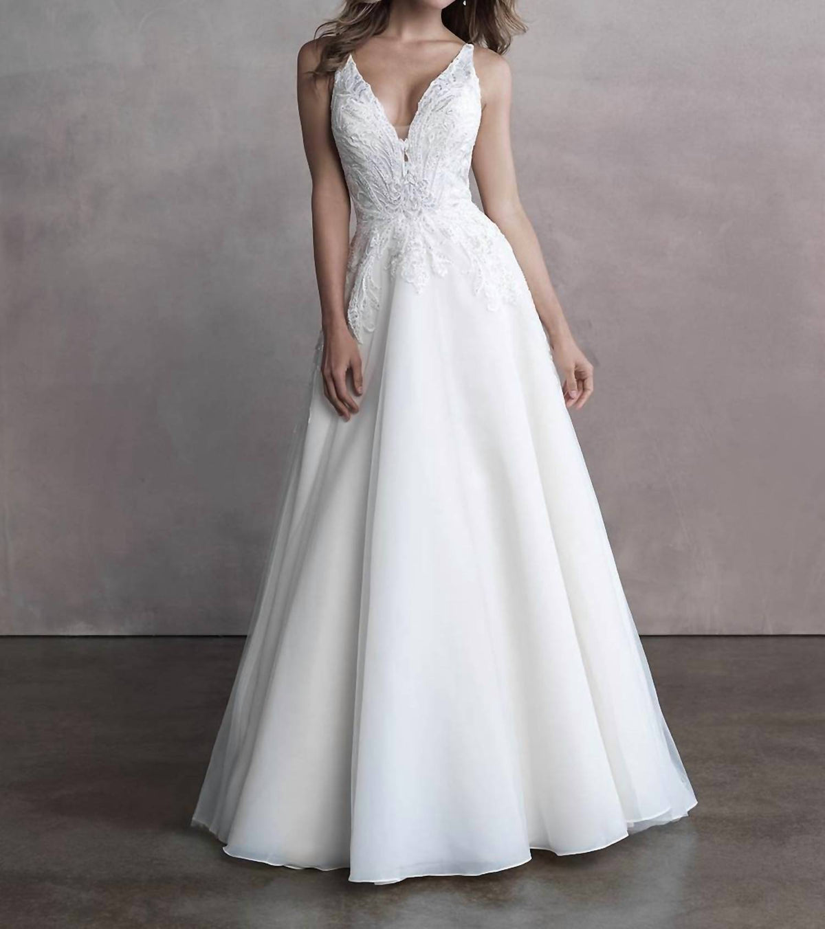 Sleeveless Wedding Gown