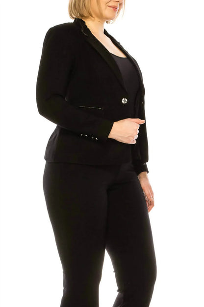 Peter Nygard - Collared Single Button Trim Blazer - Rack Hunt