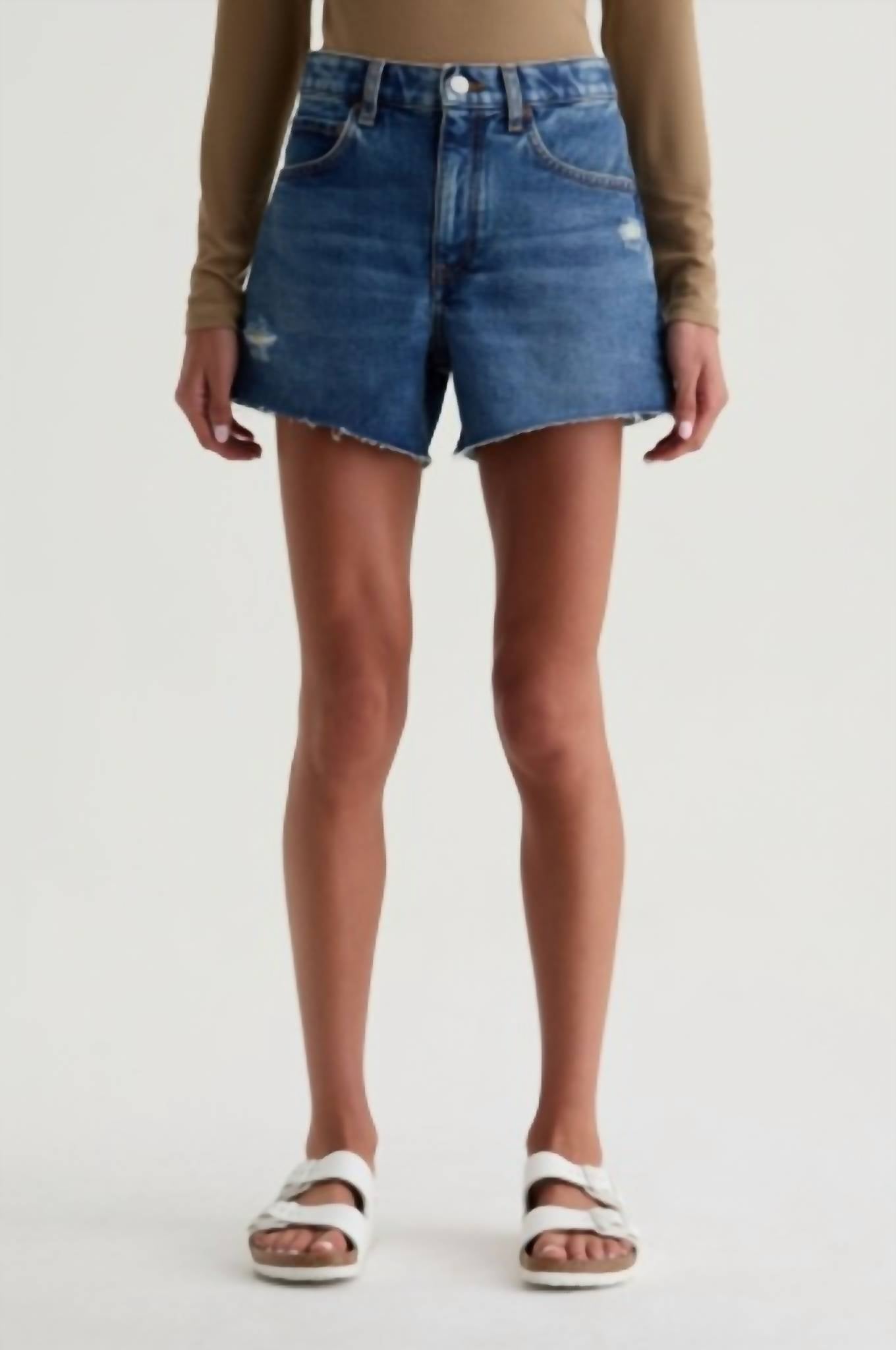 Halle Short