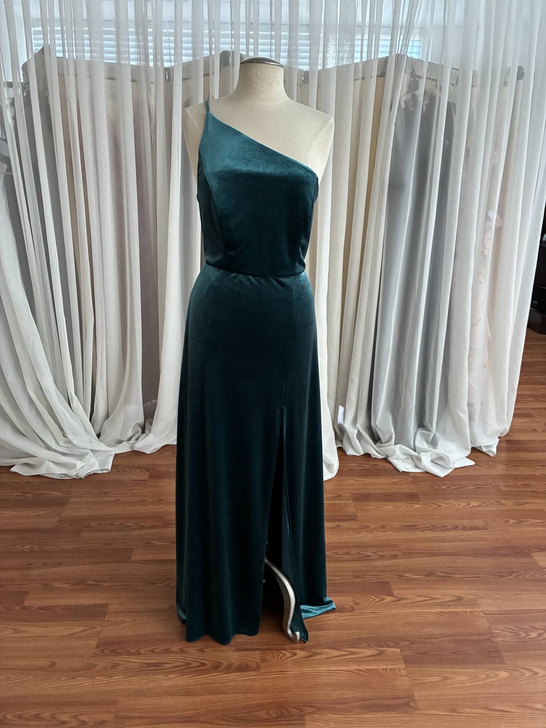 Women's Sleeveless Velvet Dress