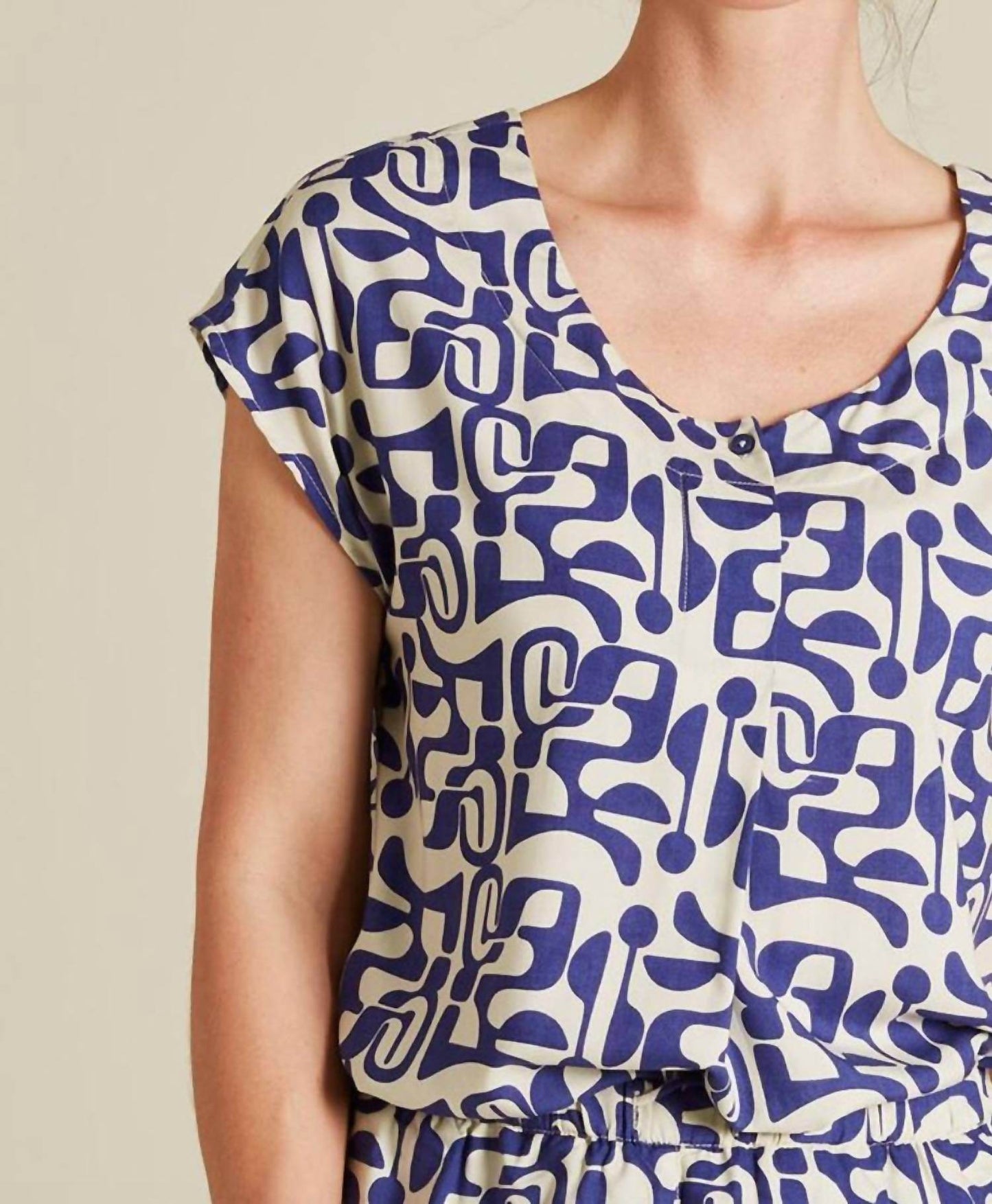 Tranquillo - Post Modern Tee - Rack Hunt -