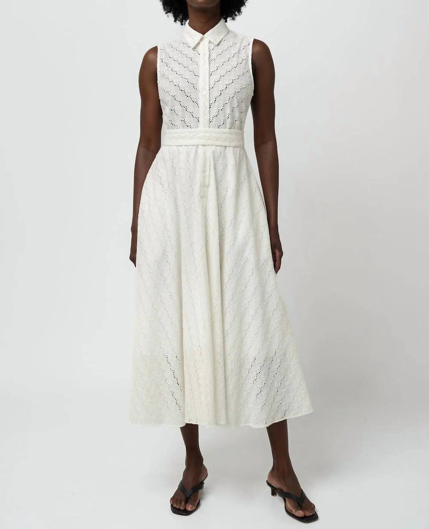 Sleeveless Feminine Dress