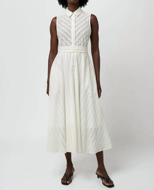Sleeveless Feminine Dress