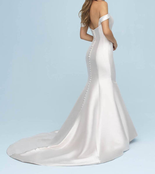 Off-the-shoulder Mermaid Wedding Dress