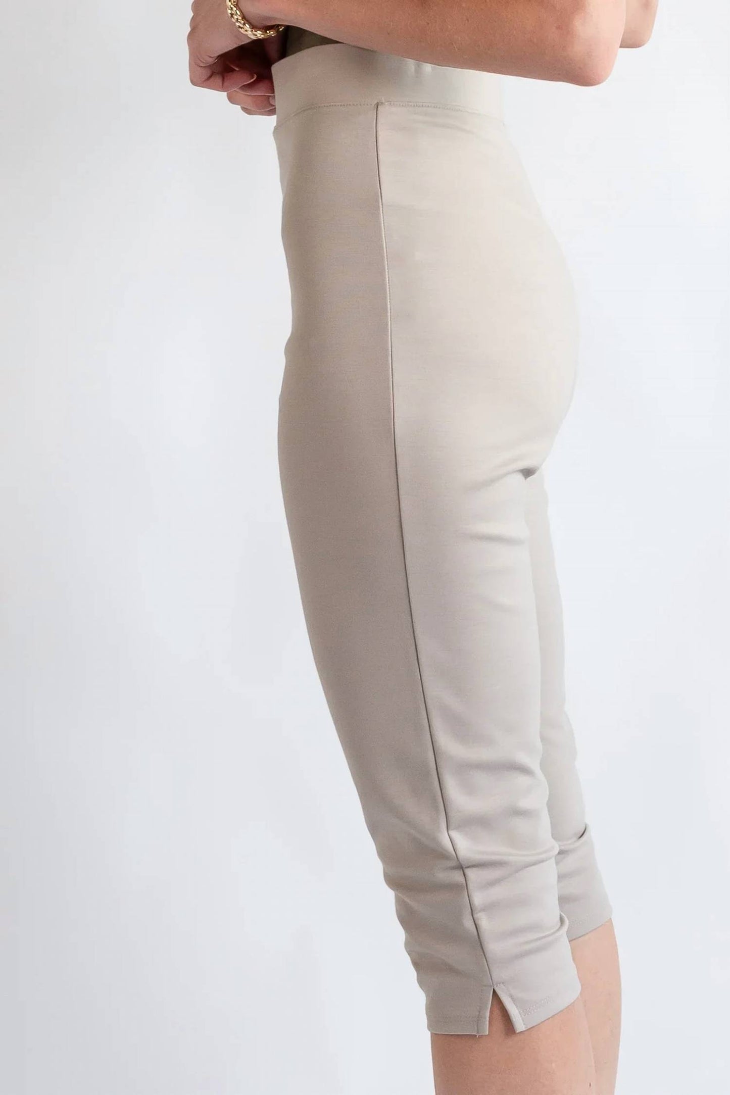 Norma Capri Pants