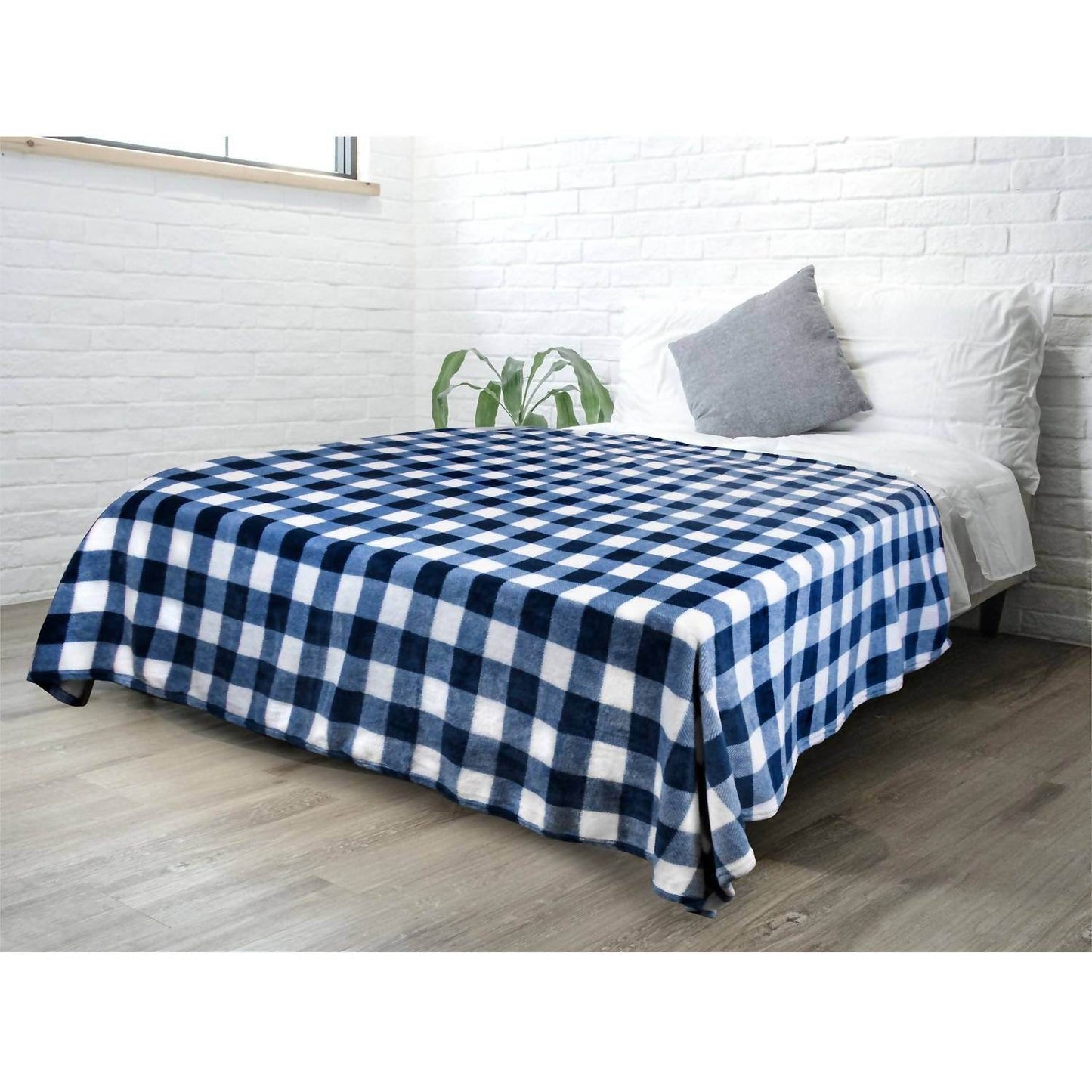 Pavilia - Buffalo Check Plaid Plush Fleece Blanket Throw - Rack Hunt -
