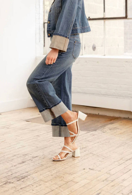 High Rise Wide Leg Cropped Jeans With Fixed Cuff