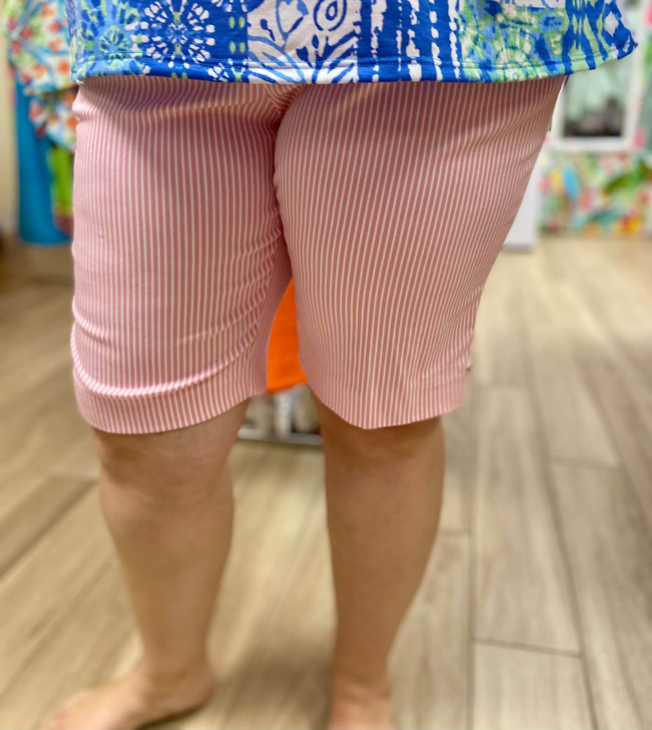 Southern Lady - Stripe Knee Short - Rack Hunt